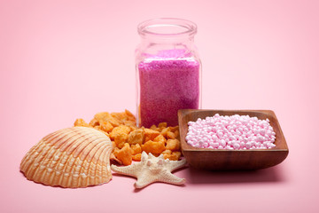 Bath salt and shells