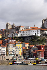 Naklejka premium Рибейра - самый старый район Порту.