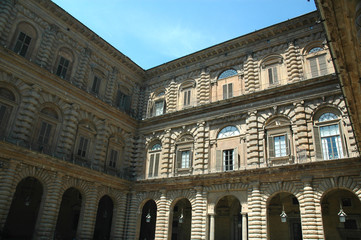 Fototapeta na wymiar Dziedziniec Palazzo Pitti we Florencji Toskania Włochy