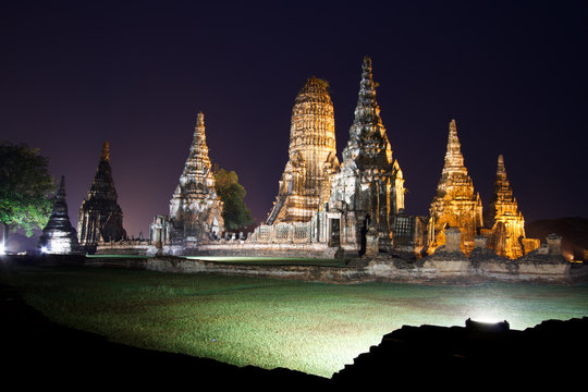 NIght time at the Wat Chaiwattanaram