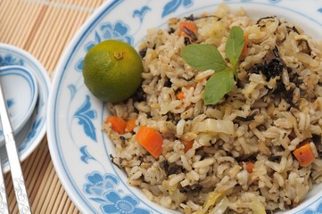 Fried rice with lime