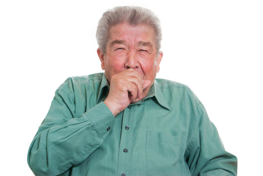 Senior hustet