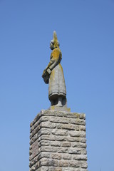 statue en pays bigouden,bretagne,finistère