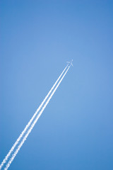White airplane trace