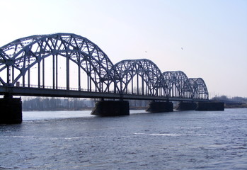 Fototapeta na wymiar Railway bridge in Riga, Daugava