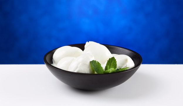 Mozzarella con panna di bufala