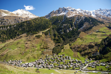 Fototapeta na wymiar vals village in switzerland alps