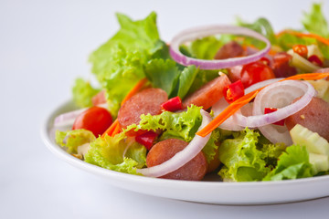 thai sausage salad spicy-sour dressing