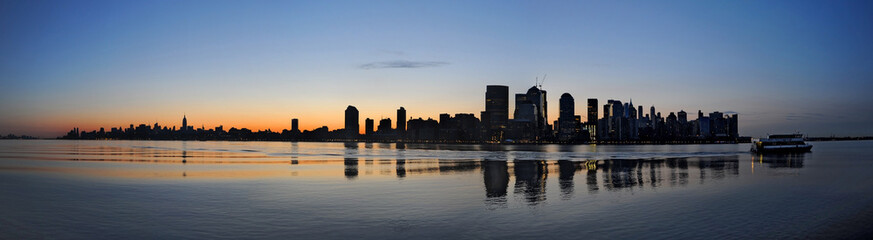 Fototapeta premium Nowy Jork Manhattan o świcie