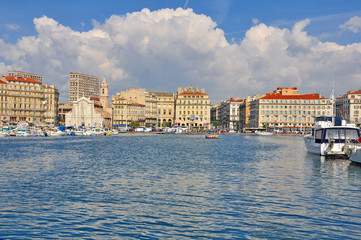 Fototapeta na wymiar Marseille, vue du fery boat