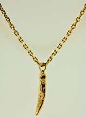collier et pendentif "piment" en or