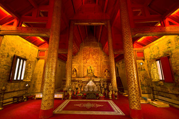 Fototapeta na wymiar Wat Phra Singh