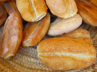 Dinner rolls, panecillos.