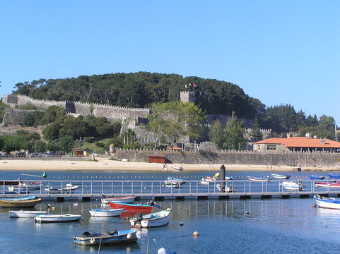 PUERTO DE BAIONA
