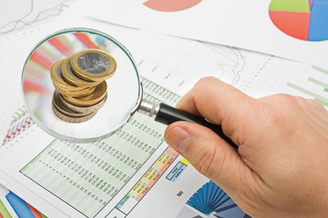 Graphs tables and documents