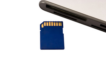 card reader and memory card