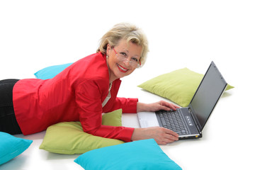 Aktives Rentnerleben mit moderner Technik