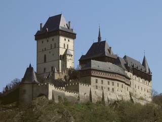 Fototapeta na wymiar Karlstejn castle