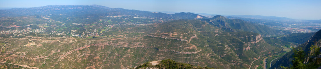 Fototapeta na wymiar Panorama Widok z Pirenejów