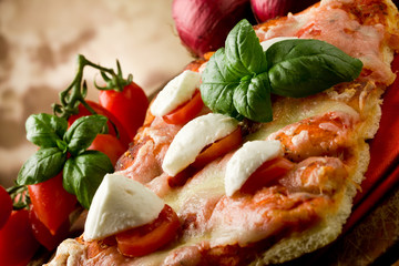 Pizza Caprese