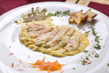 Stewed cod with creamy dressing