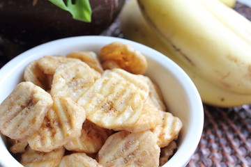 バナナチップス