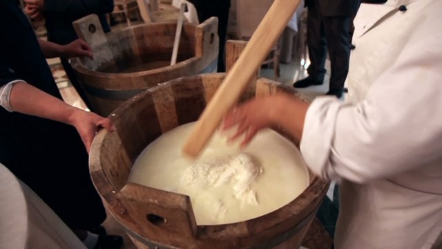 Produzione Mozzarella Campana
