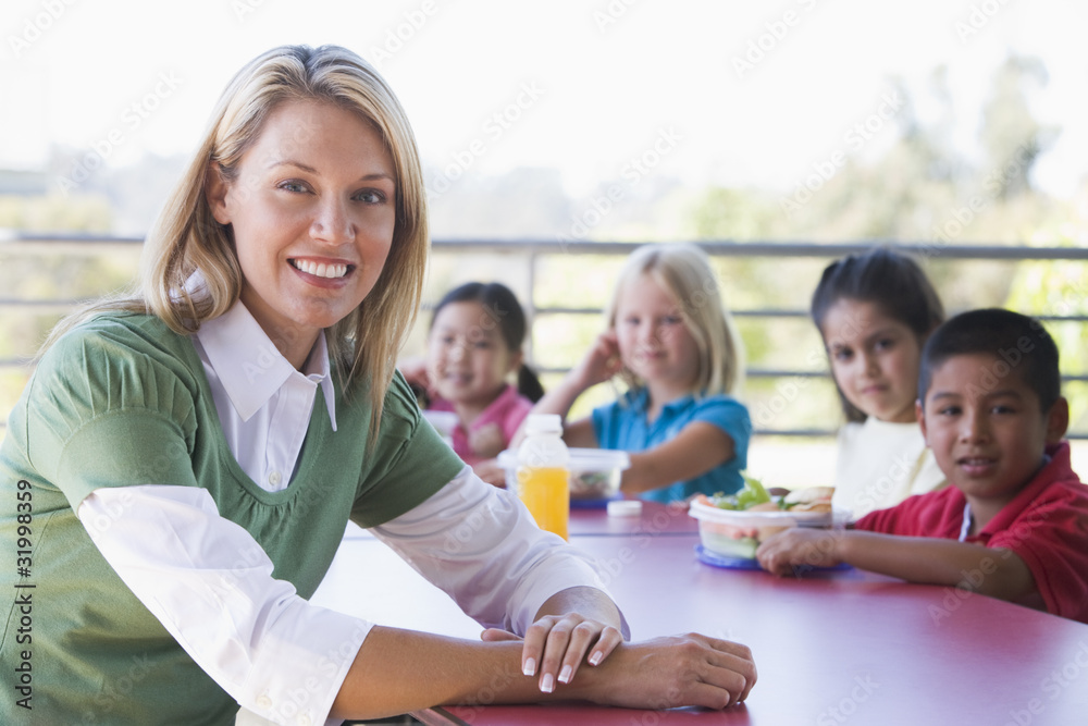 Poster kindergarten children eating lunch