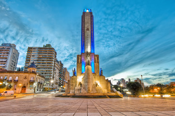 Sunset at Monumento a la Bandera located at Rosario city. - 32000998