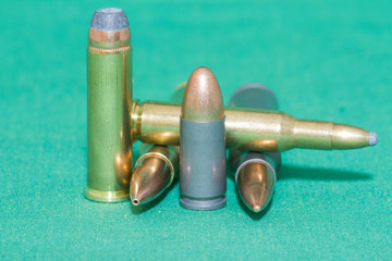 munitions et balles pour arme à feu
