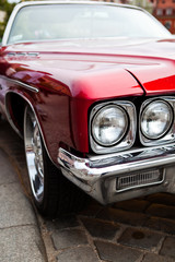 Front of vintage american car