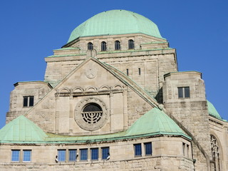 Fototapeta na wymiar Stara Synagoga w Essen (Ruhr)