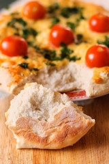 cake with tomatoes
