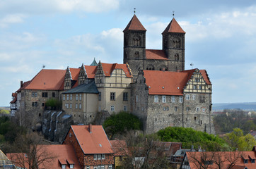 Schloss und Stiftskirche in Quedlinburg (Deutschland)