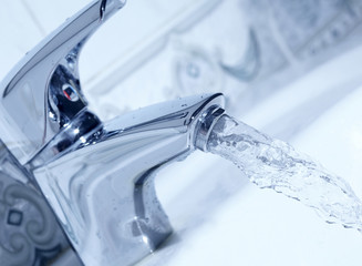Water tap