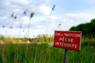 Peche Interdite