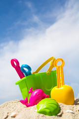 Beach toys © Kenishirotie