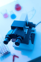 Microscope