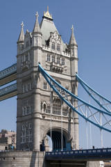 Fototapeta na wymiar Detail of Tower Bridge - London, under the bridge view.