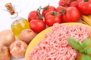 Ingredients for spaghetti bolognese