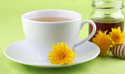 Dandelion tea with honey