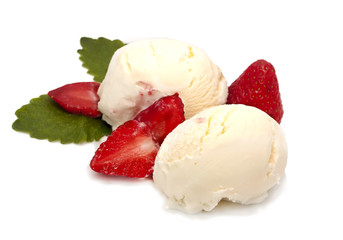 ice cream with strawberry and mint