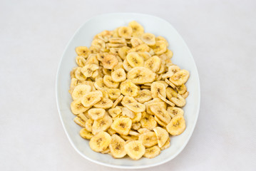Dried banana slices