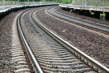 Obraz premium Tracks with a bend