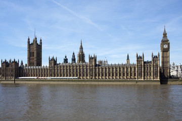 Fototapeta na wymiar Big Ben und Pałac Westminsterski