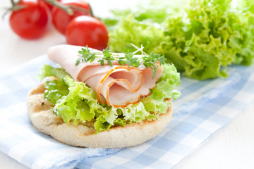 belegtes Brötchen