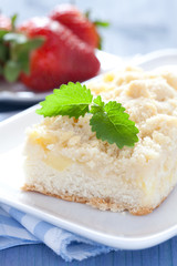 Streuselkuchen mit Apfel
