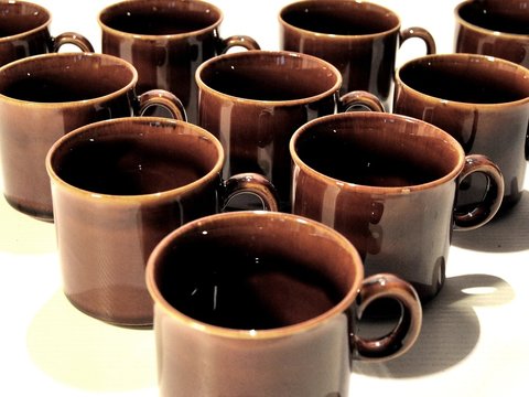 Braune Tassen