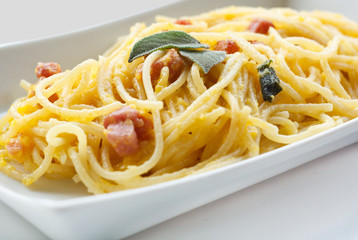 Carbonara pasta