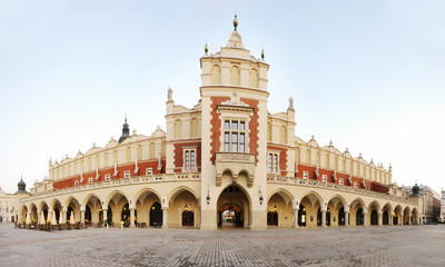 Sukiennice building in Krakow in strange perspective, Poland - 32189988